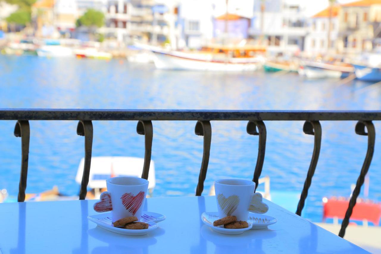 Huri & Nuri Hotel (Adults Only) Foça Exteriör bild