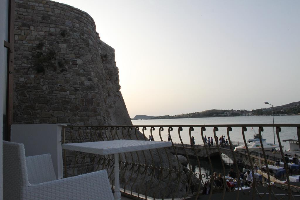 Huri & Nuri Hotel (Adults Only) Foça Exteriör bild